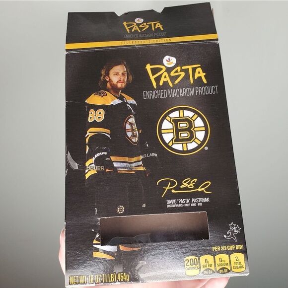 Limited Edition David Pastrnak Boston Bruins Collectible Penne Pasta Box Empty - Picture 6 of 6